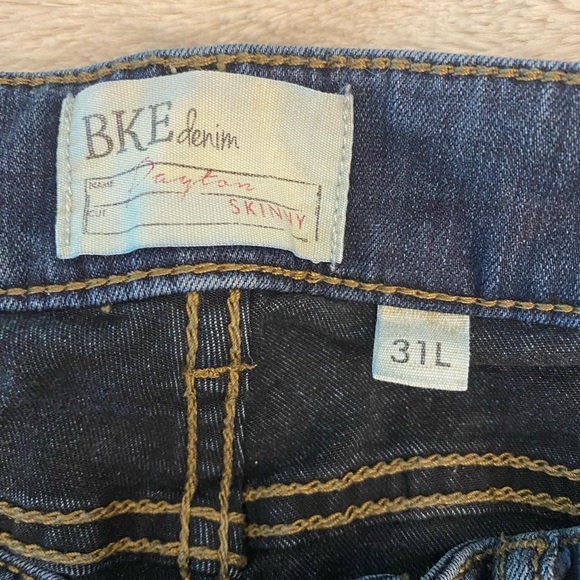 Buckle ladies skinny jeans 31 x 33 1/2 - Picture 5 of 6